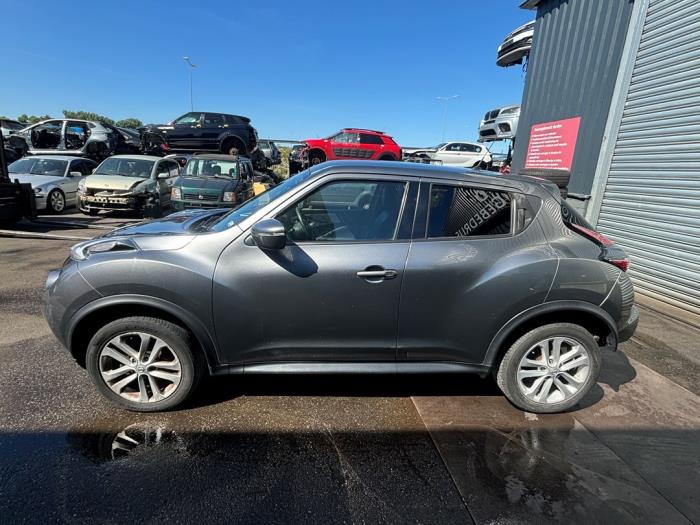 Nissan Juke 1.2 DIG-T 16V Sloopvoertuig (2016, Donker, Zilvergrijs, Muisgrijs)