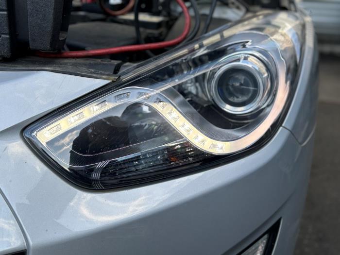 Hyundai i40 CW 1.7 CRDi 16V Sloopvoertuig (2014, Zilvergrijs)