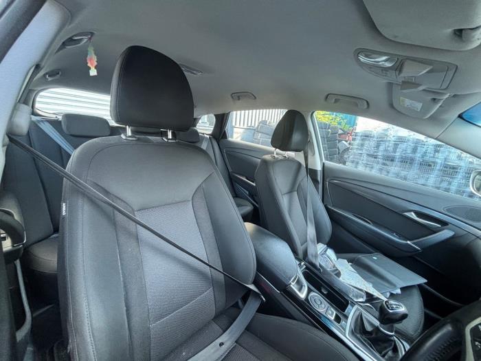 Hyundai i40 CW 1.7 CRDi 16V Sloopvoertuig (2014, Zilvergrijs)