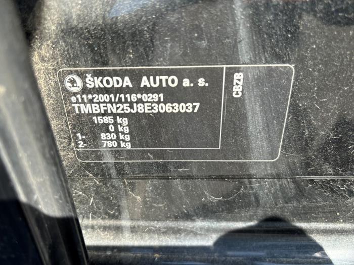 Skoda Fabia II 1.2 TSI Sloopvoertuig (2014, Zwart)