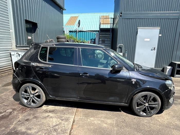 Skoda Fabia II 1.2 TSI Sloopvoertuig (2014, Zwart)