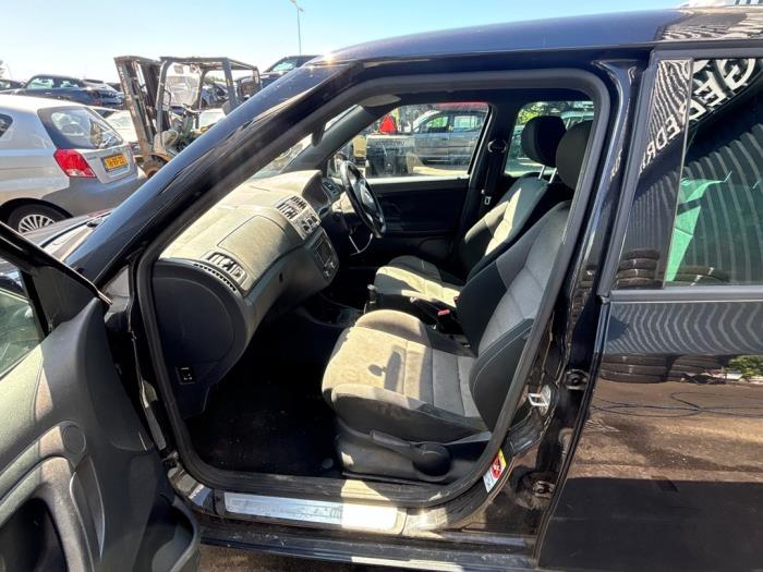 Skoda Fabia II 1.2 TSI Sloopvoertuig (2014, Zwart)