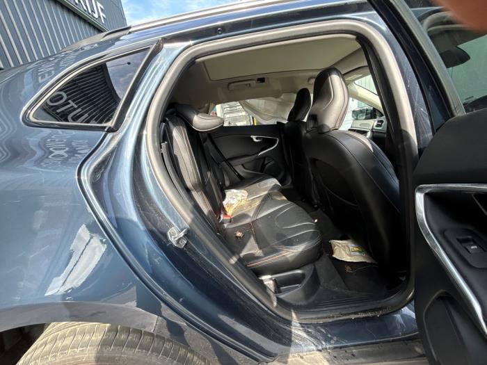 Volvo V40 Cross Country 2.0 D3 16V Sloopvoertuig (2019, Donker, Blauw)