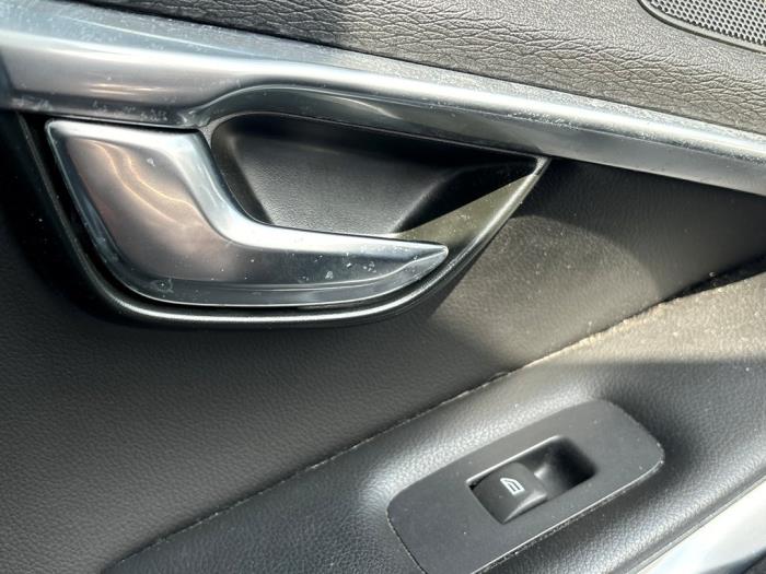 Volvo V40 Cross Country 2.0 D3 16V Sloopvoertuig (2019, Donker, Blauw)