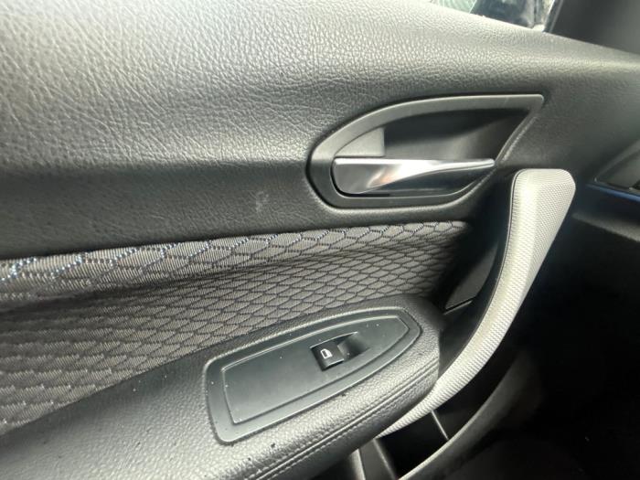 BMW 1 serie 116d 1.5 12V TwinPower Sloopvoertuig (2016, Metallic, Blauw)