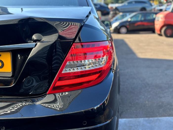 Mercedes C 1.8 C-180 CGI 16V Sloopvoertuig (2011, Zwart)