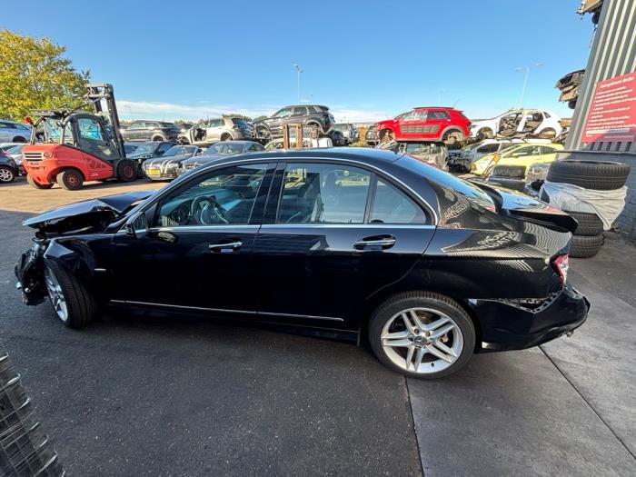 Mercedes C 1.8 C-180 CGI 16V Sloopvoertuig (2011, Zwart)