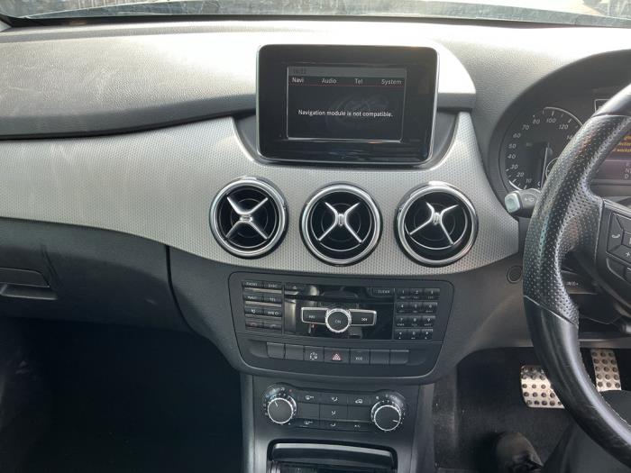 Mercedes B 1.8 B-180 CDI BlueEFFICIENCY 16V Sloopvoertuig (2013, Grijs, Muisgrijs)