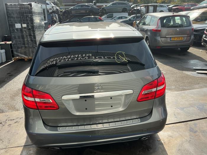 Mercedes B 1.8 B-180 CDI BlueEFFICIENCY 16V Sloopvoertuig (2013, Grijs, Muisgrijs)