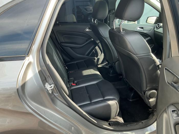 Mercedes B 1.8 B-180 CDI BlueEFFICIENCY 16V Sloopvoertuig (2013, Grijs, Muisgrijs)