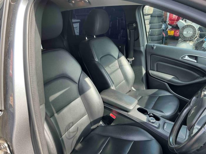 Mercedes B 1.8 B-180 CDI BlueEFFICIENCY 16V Sloopvoertuig (2013, Grijs, Muisgrijs)