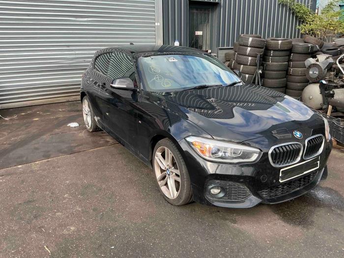 BMW 1 serie 116d 1.5 12V TwinPower Sloopvoertuig (2016, Metallic, Zwart)