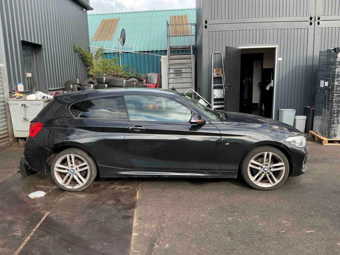 BMW 1 serie 116d 1.5 12V TwinPower Sloopvoertuig (2016, Metallic, Zwart)