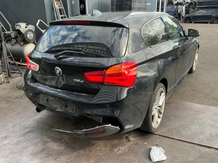 BMW 1 serie 116d 1.5 12V TwinPower Sloopvoertuig (2016, Metallic, Zwart)