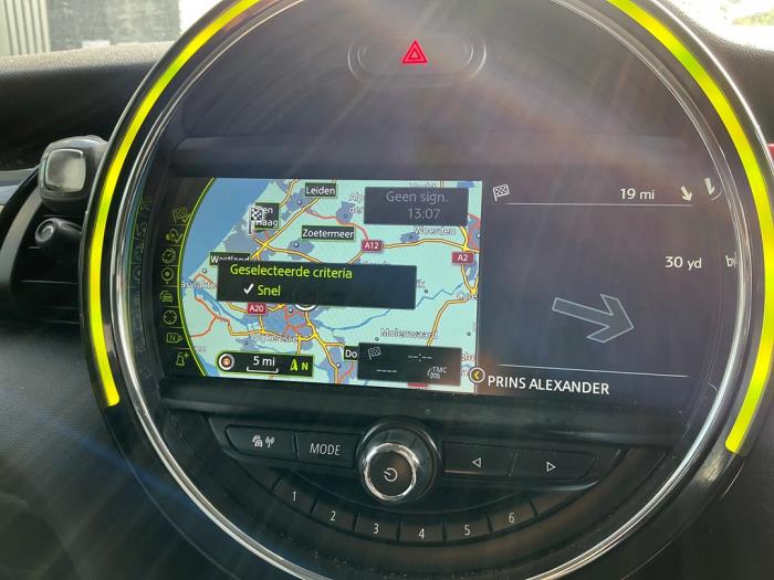 Mini Mini 1.5 12V Cooper Sloopvoertuig (2015, Licht, Creme, Wit)