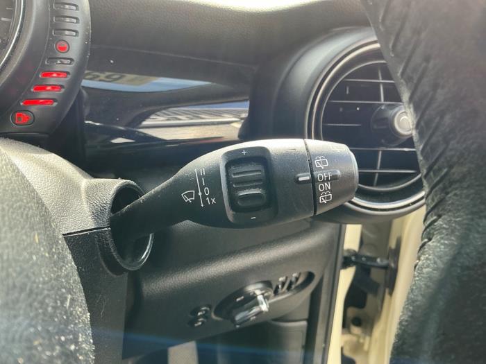 Mini Mini 1.5 12V Cooper Sloopvoertuig (2015, Licht, Creme, Wit)