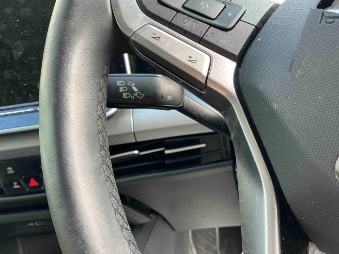 Volkswagen Golf VIII 1.5 eTSI 16V Sloopvoertuig (2024, Donker, Zilvergrijs)