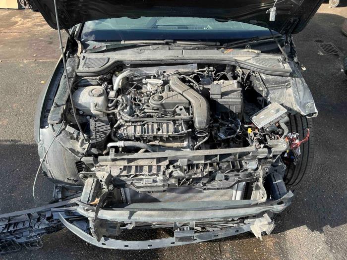 Volkswagen Golf VIII 1.5 eTSI 16V Sloopvoertuig (2024, Donker, Zilvergrijs)