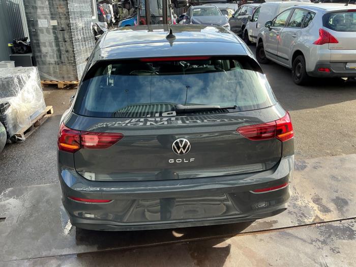 Volkswagen Golf VIII 1.5 eTSI 16V Sloopvoertuig (2024, Donker, Zilvergrijs)