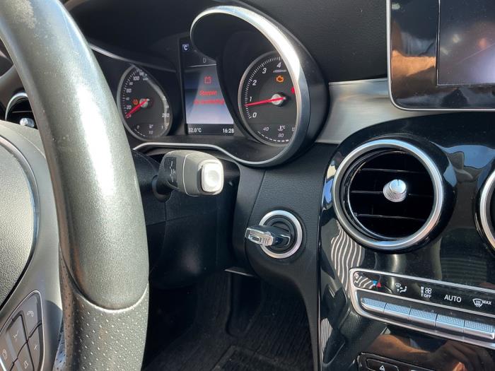 Mercedes C Estate C-180 1.6 16V BlueEfficiency Sloopvoertuig (2017, Metallic, Zwart)