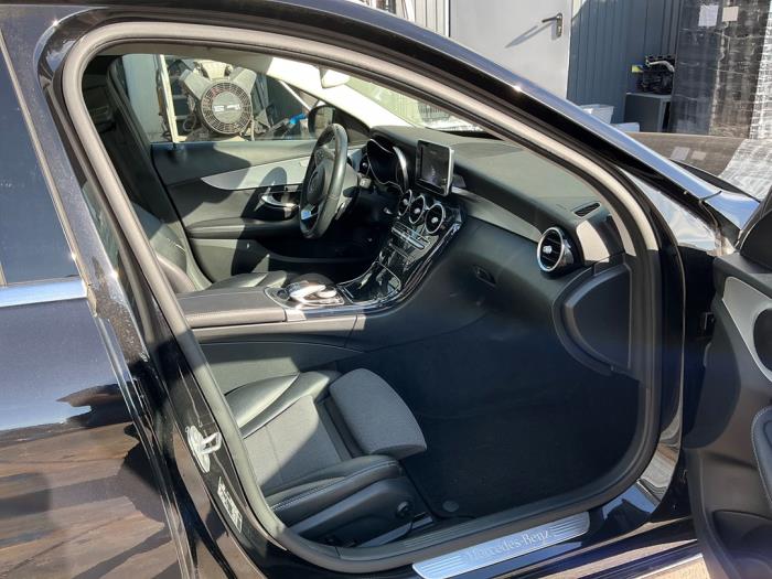 Mercedes C Estate C-180 1.6 16V BlueEfficiency Sloopvoertuig (2017, Metallic, Zwart)