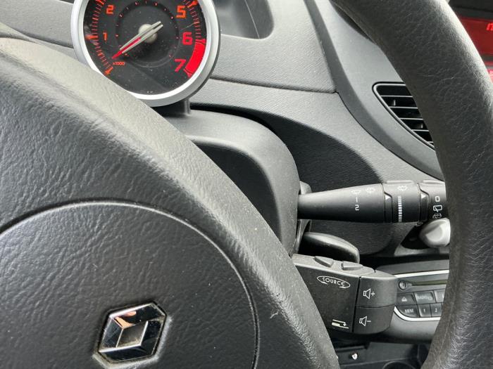 Renault Twingo II 1.2 16V Sloopvoertuig (2011, Zwart)