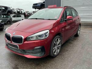 BMW 2 serie Active Tourer 220i 2.0 TwinPower Turbo 16V Sloopvoertuig (2018, Rood)