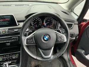 BMW 2 serie Active Tourer 220i 2.0 TwinPower Turbo 16V Sloopvoertuig (2018, Rood)