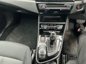 BMW 2 serie Active Tourer 220i 2.0 TwinPower Turbo 16V Sloopvoertuig (2018, Rood)