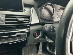 BMW 2 serie Active Tourer 220i 2.0 TwinPower Turbo 16V Sloopvoertuig (2018, Rood)