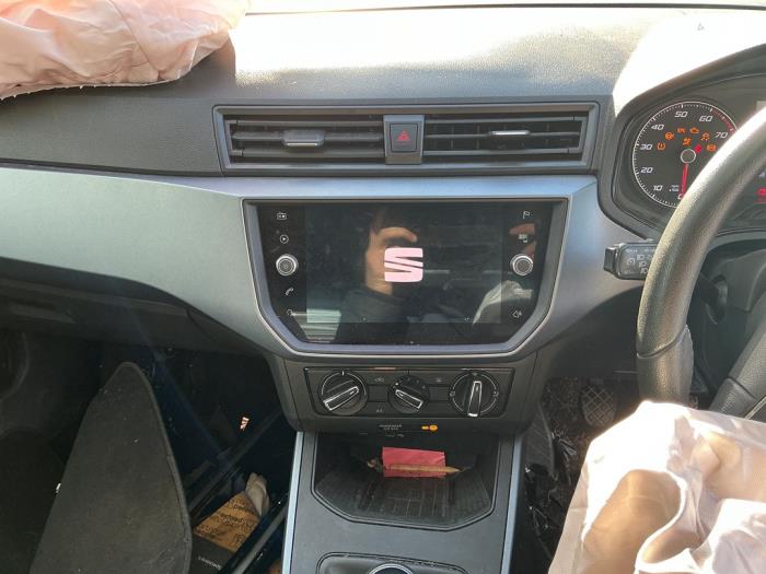 Seat Arona 1.0 TSI 12V Sloopvoertuig (2021, Blauw)