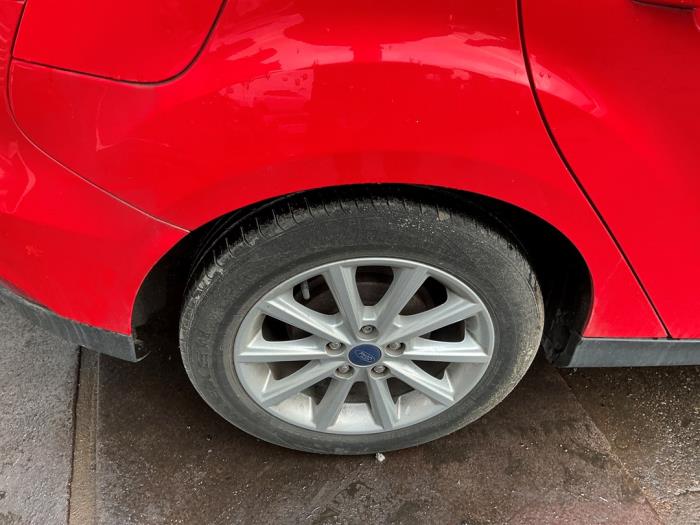 Ford Focus 3 1.0 Ti-VCT EcoBoost 12V 100 Sloopvoertuig (2015, Rood)