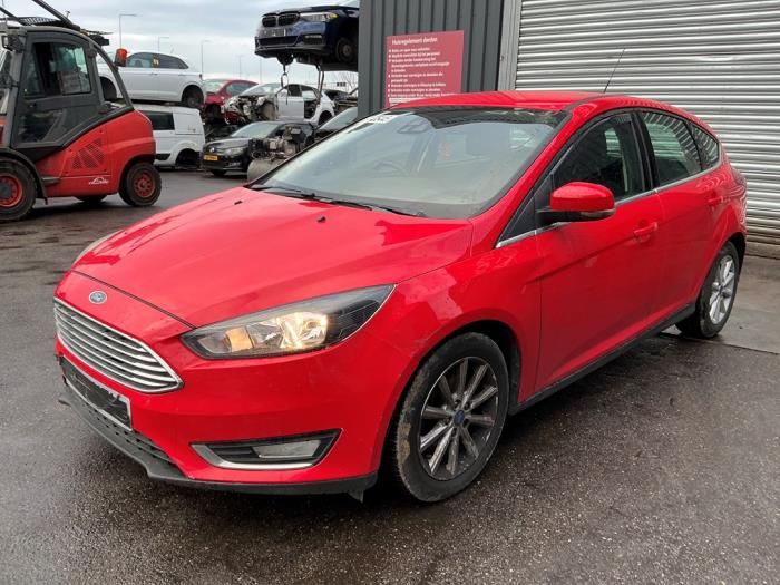 Ford Focus 3 1.0 Ti-VCT EcoBoost 12V 100 Sloopvoertuig (2015, Rood)