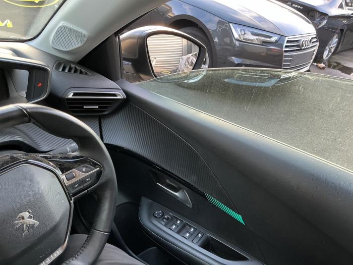 Peugeot 208 II 1.2 Vti 12V PureTech 100 Sloopvoertuig (2020, Donker, Zilvergrijs, Muisgrijs)