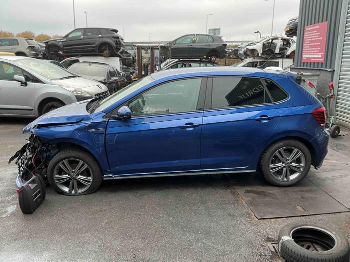 Volkswagen Polo VI 1.0 TSI 12V Sloopvoertuig (2021, Donker, Blauw)