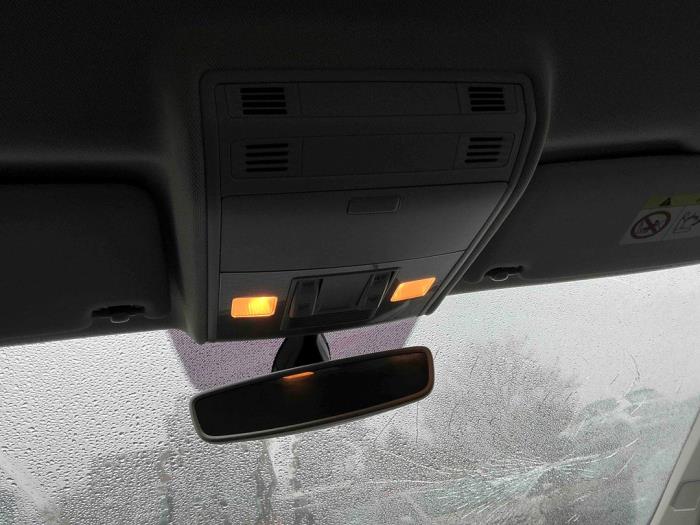 Volkswagen Polo VI 1.0 TSI 12V Sloopvoertuig (2018, Metallic, Donker, Zwart)