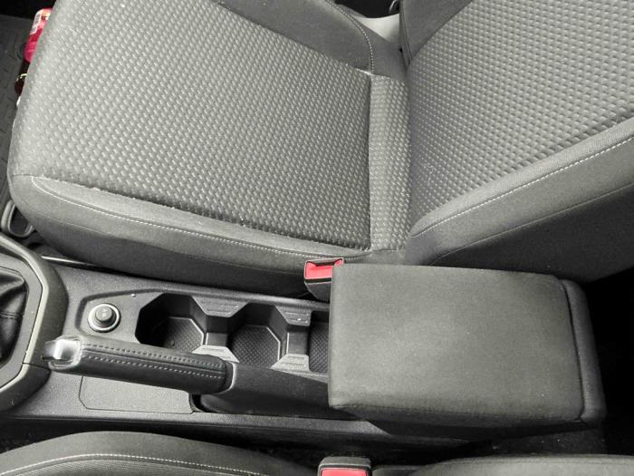 Volkswagen Polo VI 1.0 TSI 12V Sloopvoertuig (2018, Metallic, Donker, Zwart)