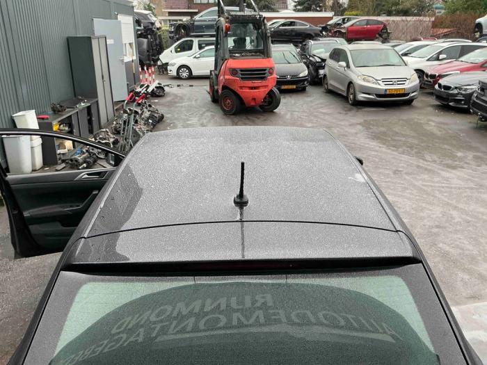 Volkswagen Polo VI 1.0 TSI 12V Sloopvoertuig (2018, Metallic, Donker, Zwart)