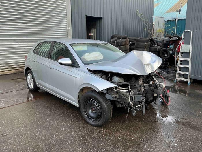 Volkswagen Polo VI 1.0 TSI 12V Sloopvoertuig (2018, Grijs)