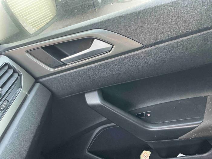 Volkswagen Polo VI 1.0 TSI 12V Sloopvoertuig (2018, Grijs)