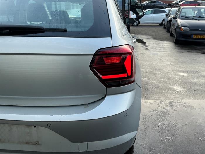 Volkswagen Polo VI 1.0 TSI 12V Sloopvoertuig (2018, Grijs)