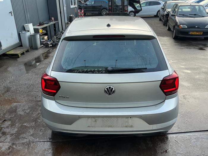 Volkswagen Polo VI 1.0 TSI 12V Sloopvoertuig (2018, Grijs)
