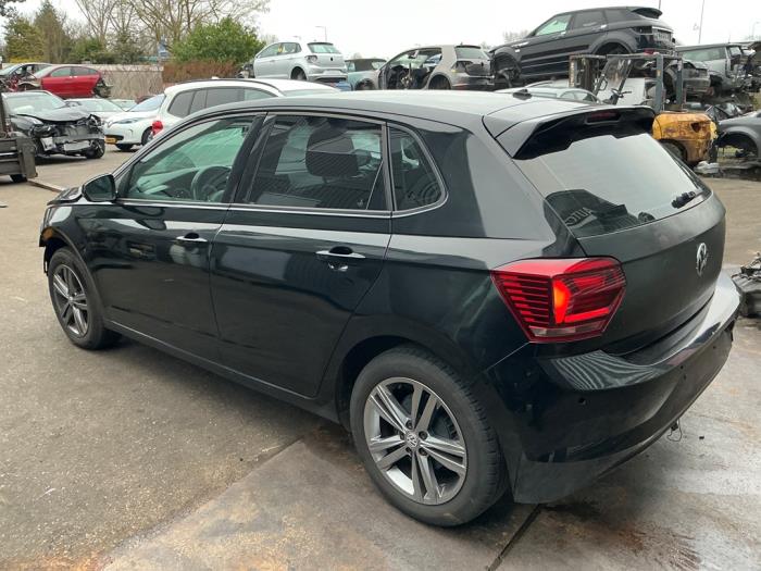 Volkswagen Polo VI 1.6 TDI 16V 95 Sloopvoertuig (2018, Donker, Zwart)