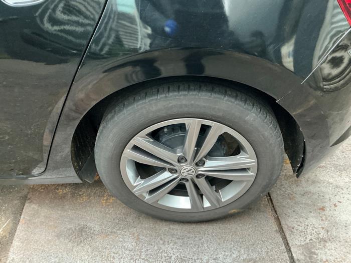 Volkswagen Polo VI 1.6 TDI 16V 95 Sloopvoertuig (2018, Donker, Zwart)