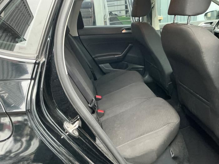 Volkswagen Polo VI 1.6 TDI 16V 95 Sloopvoertuig (2018, Donker, Zwart)