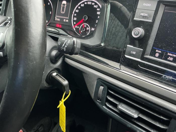 Volkswagen Polo VI 1.6 TDI 16V 95 Sloopvoertuig (2018, Donker, Zwart)