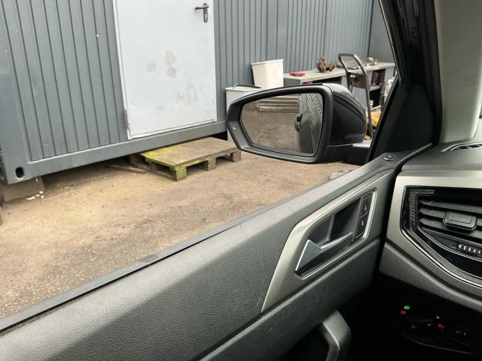 Volkswagen Polo VI 1.6 TDI 16V 95 Sloopvoertuig (2018, Donker, Zwart)