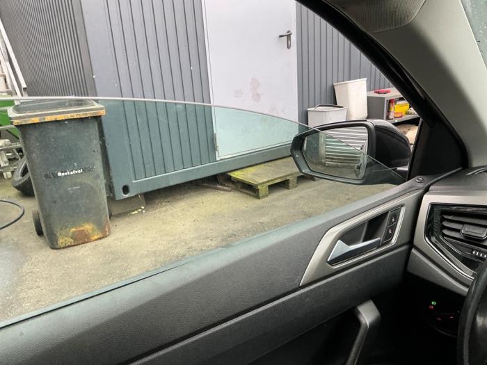 Volkswagen Polo VI 1.6 TDI 16V 95 Sloopvoertuig (2018, Donker, Zwart)