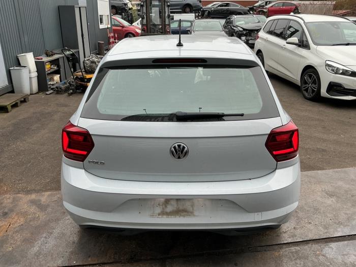 Volkswagen Polo VI 1.0 TSI 12V Sloopvoertuig (2018, Metallic, Wit)