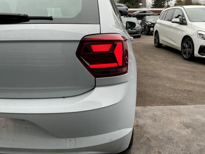 Volkswagen Polo VI 1.0 TSI 12V Sloopvoertuig (2018, Metallic, Wit)